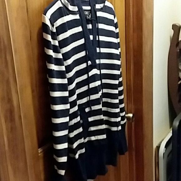 Sweater - Picture 2 of 3